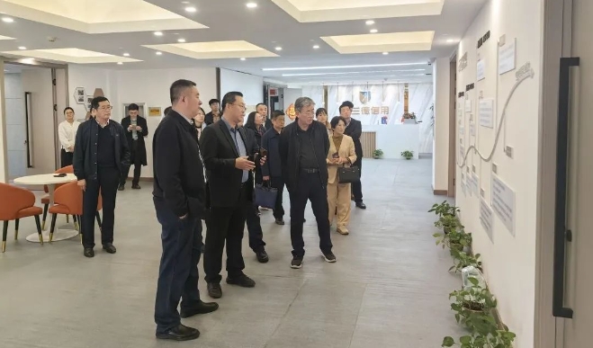 Lu Yong, Chairman of the Financial and Economic Committee of Hainan Provincial People’s Congress, went to Gladtrust Credit to carry out research